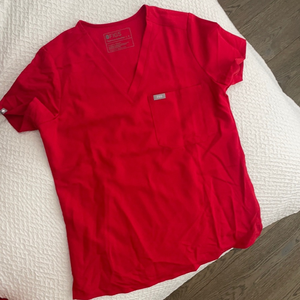 FIGS red limited edition catarina scrub top size S